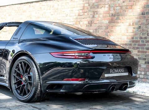 Porsche 911 (991.2) Targa 4 GTS 26