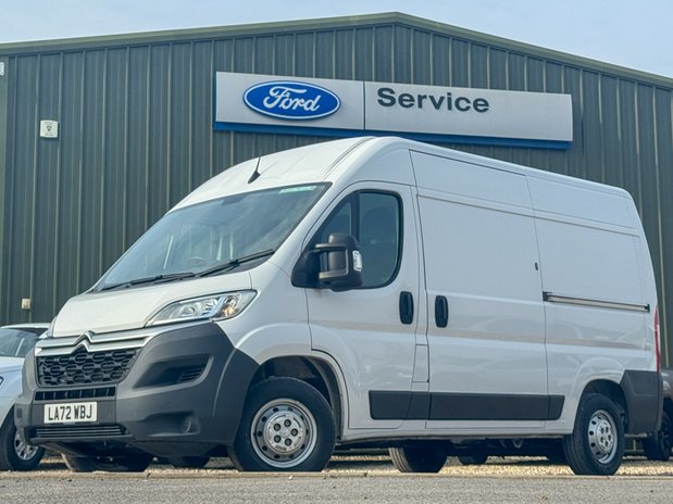 Citroen Relay MWB L2H2 Medium Roof Enterprise 35 Air Con Nav EURO 6 1