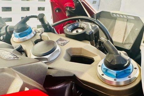 Honda CBR 1000 Super Sports Petrol Manual Euro 4 (192 ps) 12