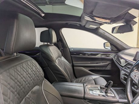 BMW 7 Series 4.4 750i M Sport xDrive Auto 4WD 4dr 28