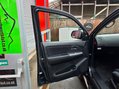 Toyota Hilux INVINCIBLE 4X4 D-4D DCB Auto 23