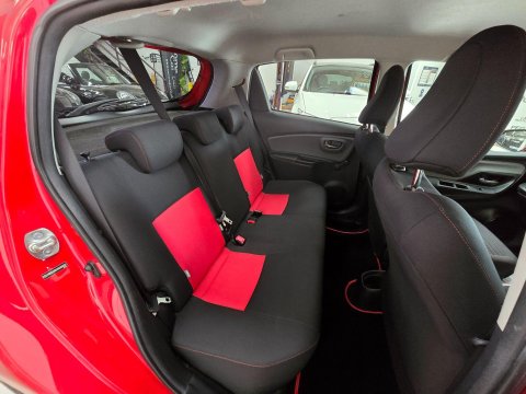 Toyota Yaris 1.33 Dual VVT-i Sport Euro 5 5dr Euro 5 15