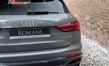 Audi Q3 TFSI 40 Quattro S Line Vorsprung 32