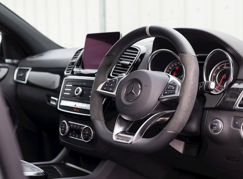 Mercedes-Benz GLE 63 S 4MATIC Night Edition 11