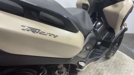 Yamaha Tricity 300 2024 ONLY 443 MILES!! 3 WHEELER TRIKE RIDE ON A CAR LICENCE 300CC 34