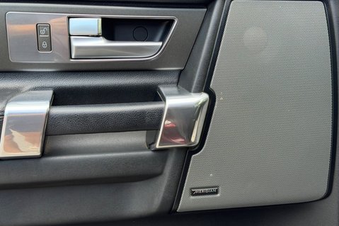 Land Rover Discovery SDV6 SE TECH - 11 SERVICES RECORDED INC CAMBELT CHANGE 20