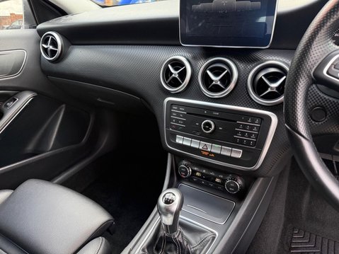 Mercedes-Benz A Class 1.5 A180d Sport (Executive) Euro 6 (s/s) 5dr 15