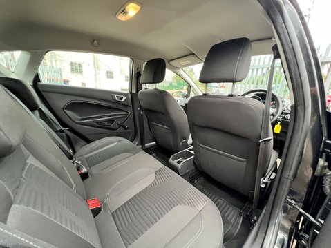 Ford Fiesta ZETEC 43