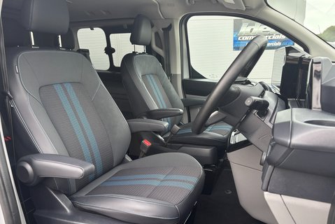 Ford Transit Custom 320 L1 Sport 170 ps Automatic AWD DCIV with Tailgate 4