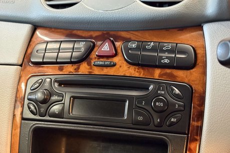 Mercedes-Benz CLK 3.2 CLK320 Elegance Coupe 2dr Petrol Automatic (250 g/km, 215 bhp) 87