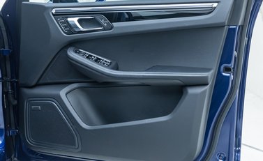 Porsche Macan GTS 25