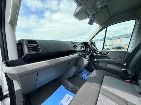 Volkswagen Crafter 2.0 Crafter CR35 Startline TDI 18