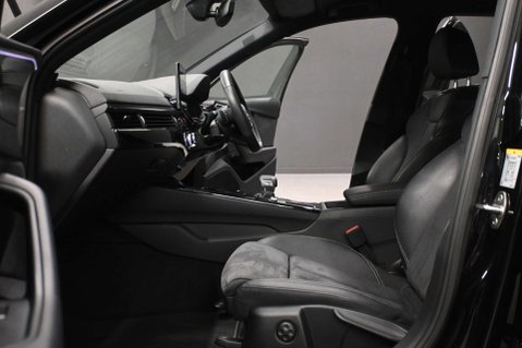 Audi A4 2.0 A4 Black Edition 40 TFSI MHEV Semi-Auto 5dr 35