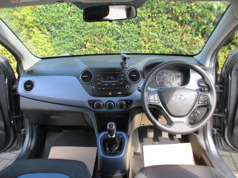 Hyundai i10 1.2 SE Euro 5 5dr 15