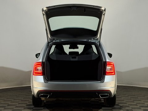 Skoda Octavia VRS TDI DSG 8