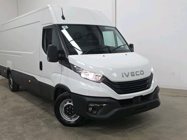 Iveco Daily 35S14 Manual Comfort 4100 Panel Van 1