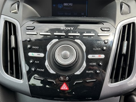 Ford Focus 1.6 125 Titanium 5dr Powershift 26
