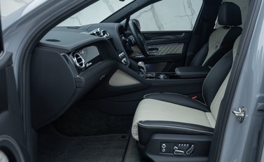 Bentley Bentayga V8 AZURE 20