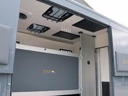 Renault Master DEMO MODEL 3.5 TON ADVANCE 150 AUTO STALLION BUILD SEEKER HORSEBOX REAR BED 14