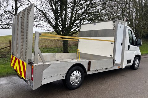 Peugeot Boxer 165ps BlueHDi 335 Drop & Go Low Floor Traffic Management - Toolbox 2