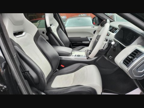 Land Rover Range Rover Sport SVR 16