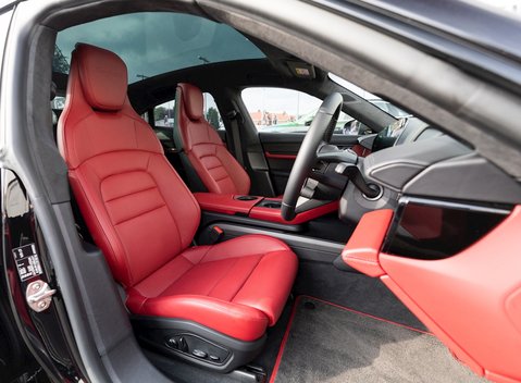 Porsche Taycan Turbo S 12