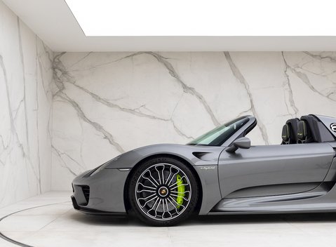 Porsche 918 Spyder 29