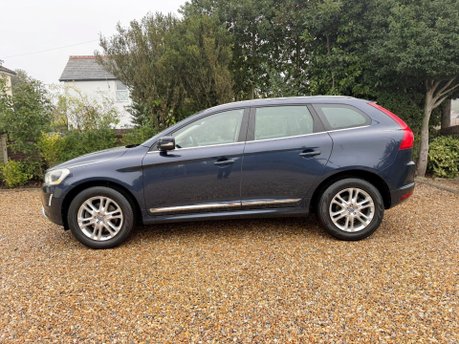 Volvo XC60 2.4 D5 SE Lux Nav Geartronic AWD Euro 5 5dr 3