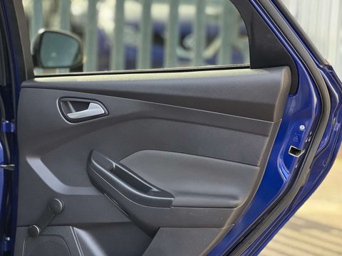 Ford Focus 1.6 Focus Zetec TDCI 5dr 43