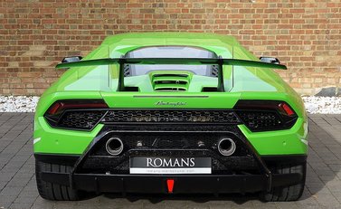 Lamborghini Huracan Performante 19