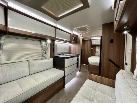 Bailey Unicorn Valencia 29