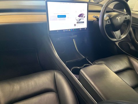 Tesla Model 3 Model 3 Standard Range + 4dr 31