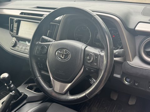 Toyota Rav4 2.0 D-4D Icon SUV 5dr Diesel Manual Euro 6 (s/s) (143 ps) 12