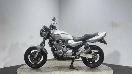 Yamaha XJR1300 2001 37K 1 OWNER NEW MOT SERVICED MUSCLE BIKE 1300CC 4