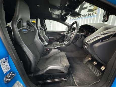 Ford Focus 2.3T EcoBoost RS Hatchback 5dr Petrol Manual AWD Euro 6 (s/s) (350 ps) 7