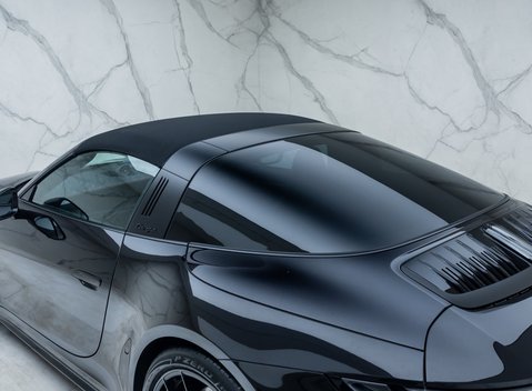 Porsche 911 Targa 4 GTS (992.2) 45