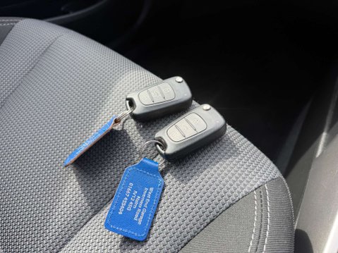Hyundai i30 1.6 i30 SE Nav Blue Drive CRDi 5dr 33