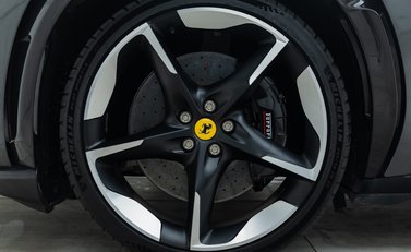 Ferrari Purosangue 32