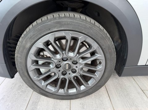Mini Hatch 2.0S Classic Steptronic Euro 6 (s/s) 5dr 16