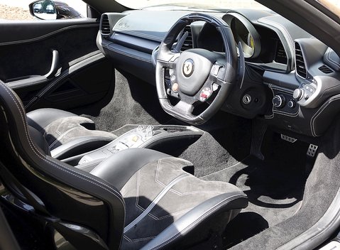 Ferrari 458 Spider 13