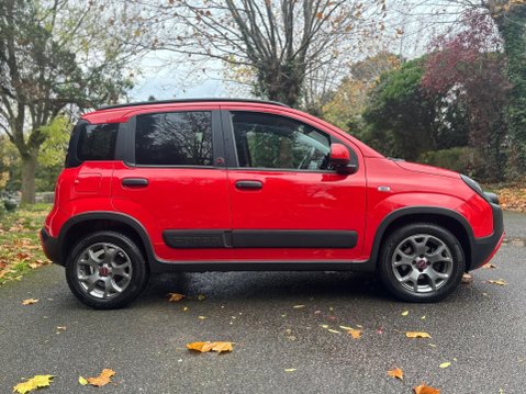 Fiat Panda RED MHEV 16