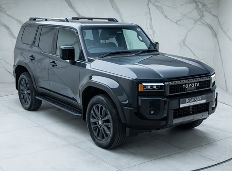 Toyota Land Cruiser Invincible 11