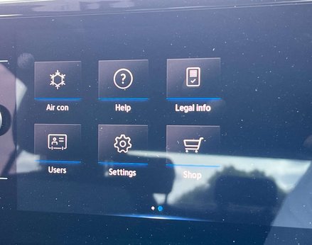 Volkswagen T-Roc 1.5 T-Roc R-Line TSI Semi-Auto 5dr 26