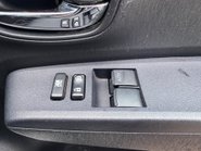 Toyota Yaris VVT-I SR 17