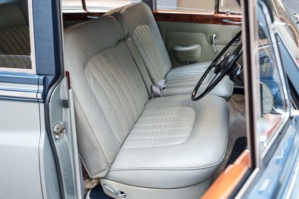 Rolls-Royce Silver Cloud III Restored 25