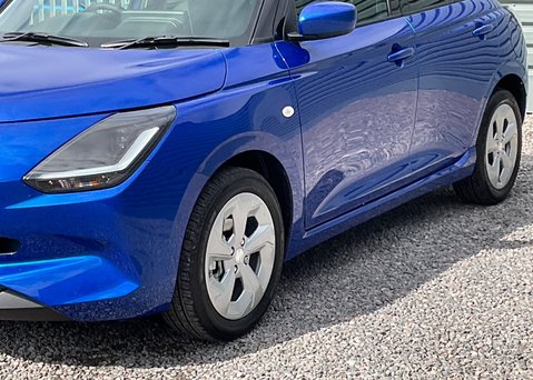 Suzuki Swift Motion 1.2 Mild Hybrid 7