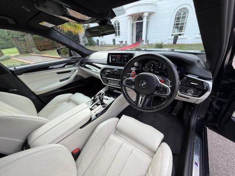BMW M5 4.4 V8 Steptronic xDrive Euro 6 (s/s) 4dr 29