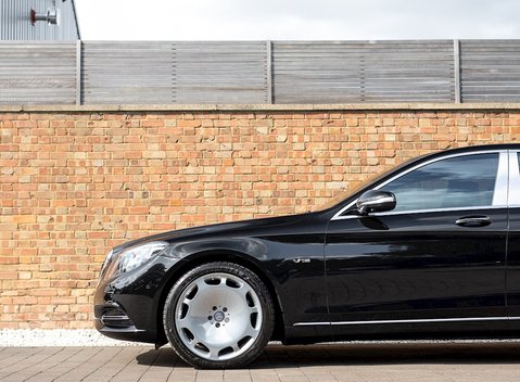 Mercedes-Benz M Class S600 38