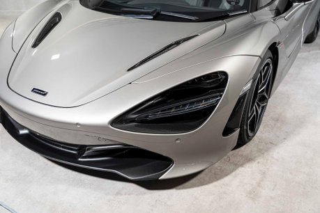 McLaren 720S V8 SSG. FULL MSH. CARBON PACK 1. CARBON INTERIOR. CERAMICS. LIFT. B & O. 33