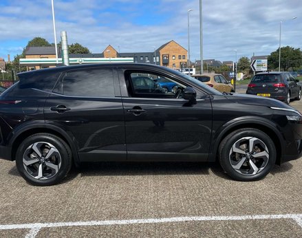 Nissan Qashqai 1.3 Qashqai N-Connecta DiG-T MHEV 5dr 10